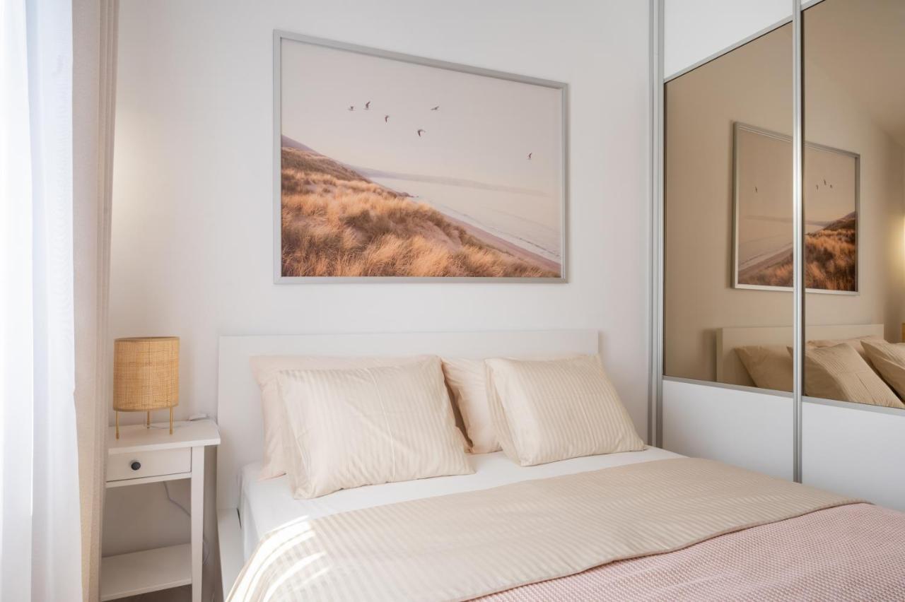 Apartment Tikvarin, Kastel Kambelovac Kaštela Kültér fotó