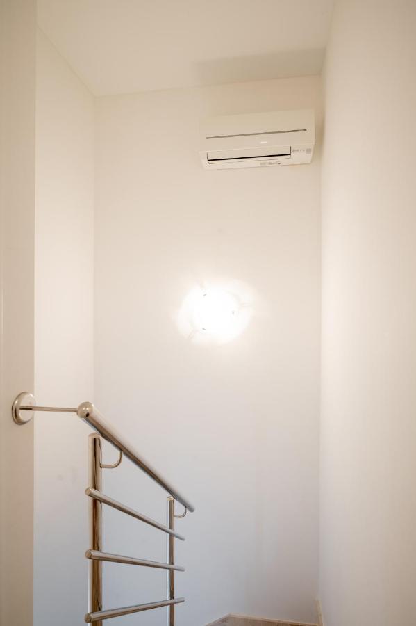 Apartment Tikvarin, Kastel Kambelovac Kaštela Kültér fotó