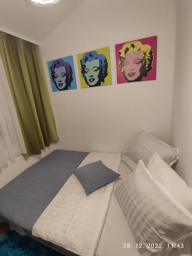Apartment Tikvarin, Kastel Kambelovac Kaštela Kültér fotó